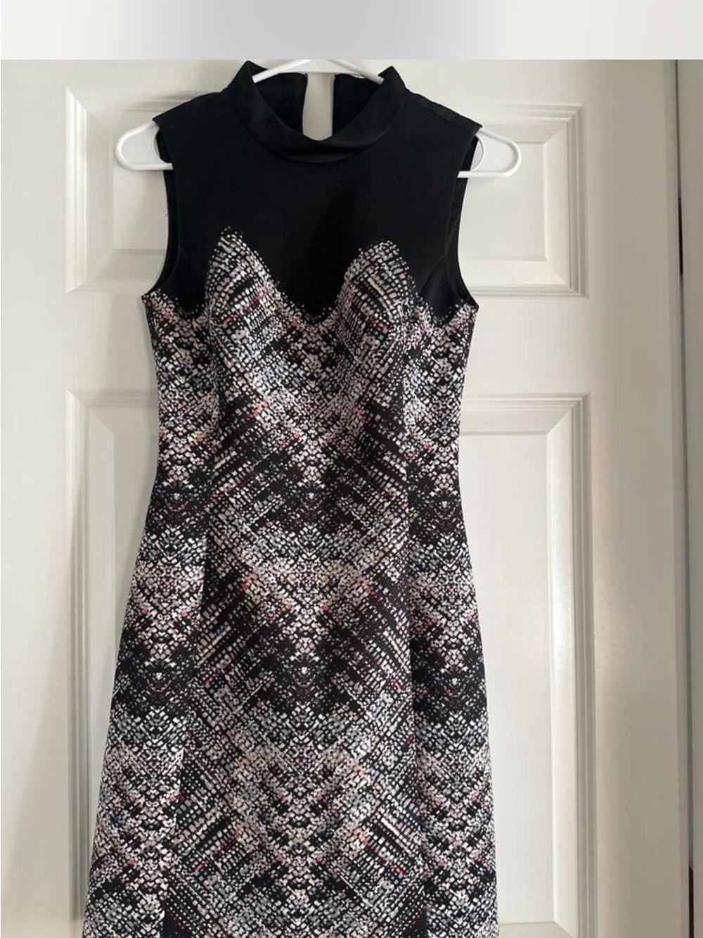 Karen Miller Sleeveless Black Mosaic Print Dress